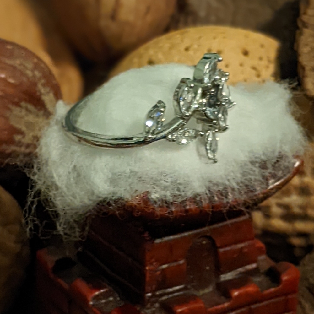 Fragrant Jewels Ring - Picture 2 of 2